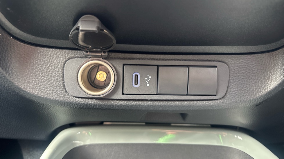Toyota Aygo X 1.0 VVT-i Edge 5dr Petrol Hatchback - Image 44