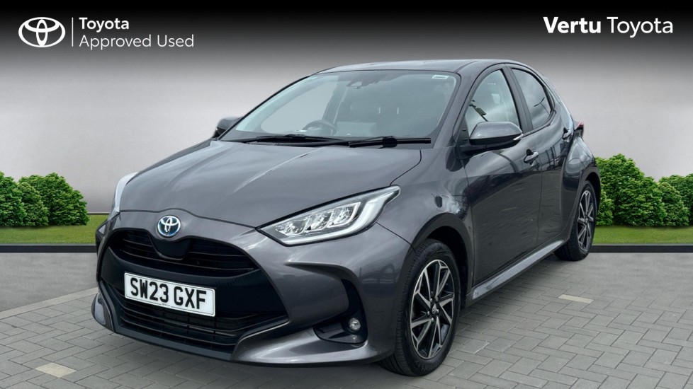 Toyota Yaris 1.5 Hybrid Design 5dr CVT Hybrid Hatchback - Image 3