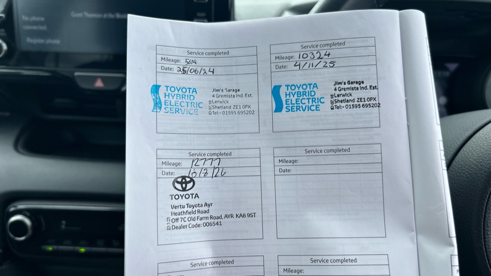 Toyota Yaris 1.5 Hybrid Design 5dr CVT Hybrid Hatchback - Image 27