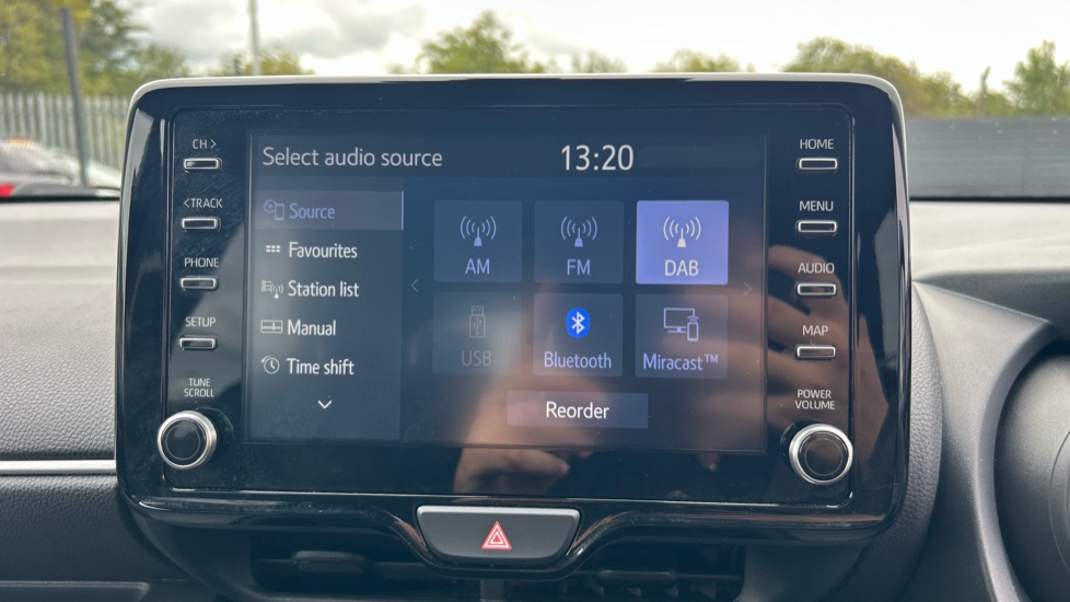 Toyota Yaris 1.5 Hybrid Design 5dr CVT Hybrid Hatchback - Image 38