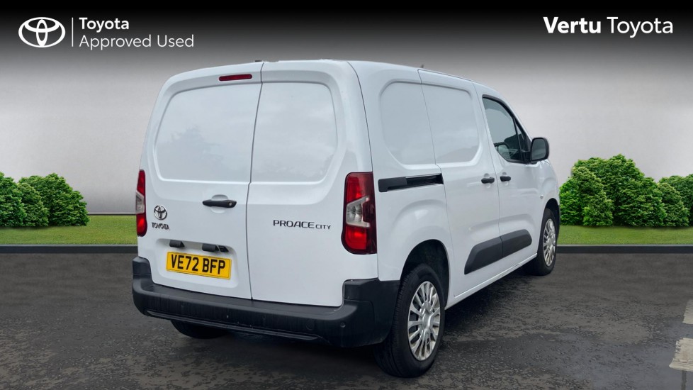 Toyota Proace City L1 Diesel 1.5D 100 Icon Van [6 Speed] - Image 2