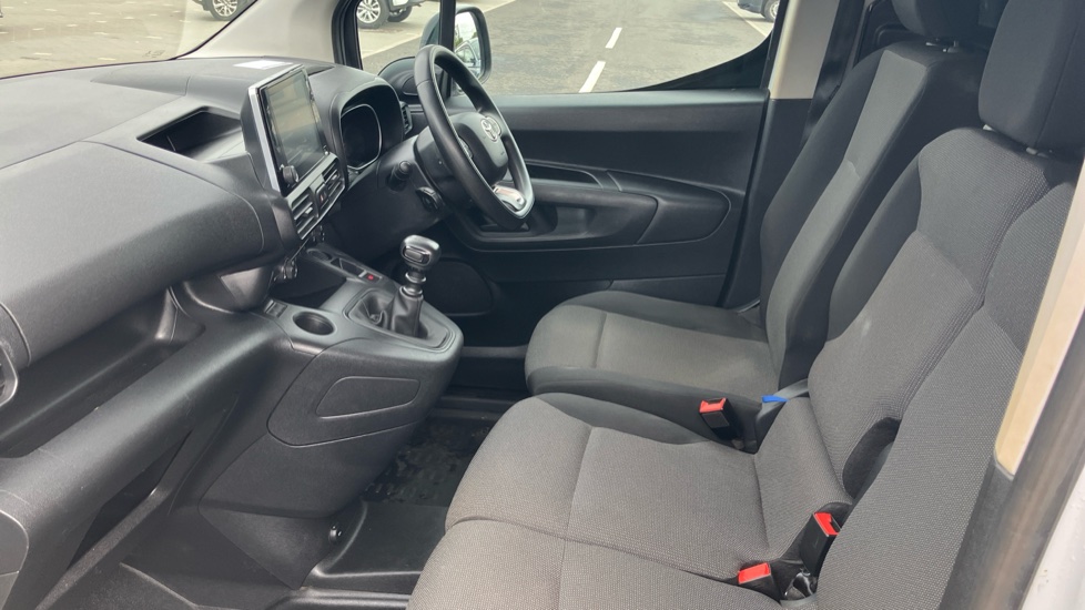 Toyota Proace City L1 Diesel 1.5D 100 Icon Van [6 Speed] - Image 5