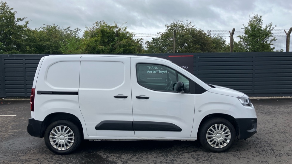 Toyota Proace City L1 Diesel 1.5D 100 Icon Van [6 Speed] - Image 23