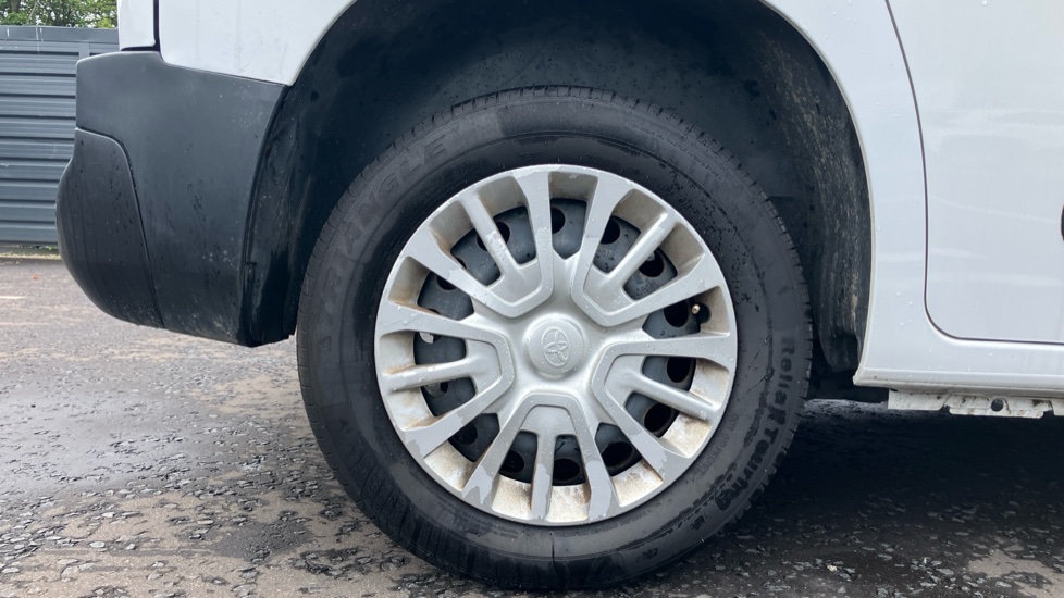 Toyota Proace City L1 Diesel 1.5D 100 Icon Van [6 Speed] - Image 25
