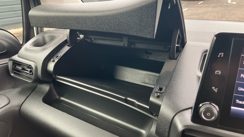 Toyota Proace City L1 Diesel 1.5D 100 Icon Van [6 Speed] - Image 36