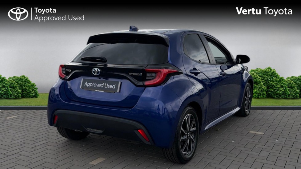 Toyota Yaris 1.5 Hybrid Design 5dr CVT Hybrid Hatchback - Image 2