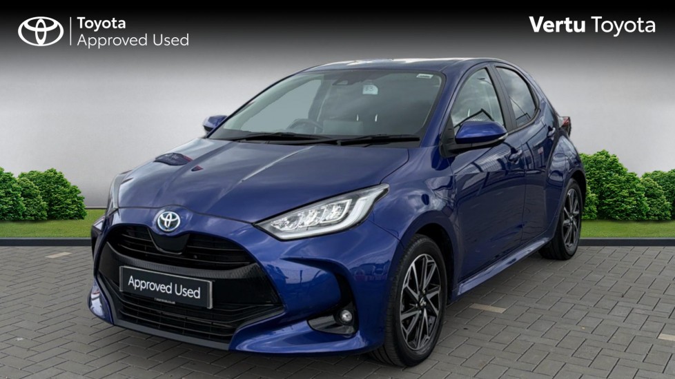 Toyota Yaris 1.5 Hybrid Design 5dr CVT Hybrid Hatchback - Image 3