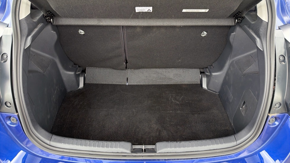 Toyota Yaris 1.5 Hybrid Design 5dr CVT Hybrid Hatchback - Image 13