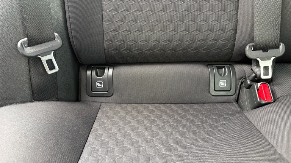 Toyota Yaris 1.5 Hybrid Design 5dr CVT Hybrid Hatchback - Image 14