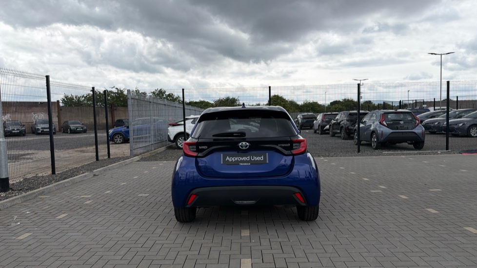 Toyota Yaris 1.5 Hybrid Design 5dr CVT Hybrid Hatchback - Image 26