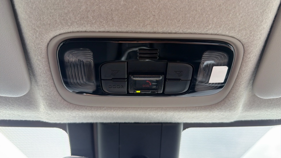Toyota Yaris 1.5 Hybrid Design 5dr CVT Hybrid Hatchback - Image 39