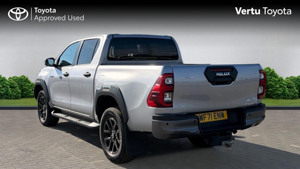 Toyota Hilux Diesel Invincible X D/Cab Pick Up 2.8 D-4D Auto - Image 4