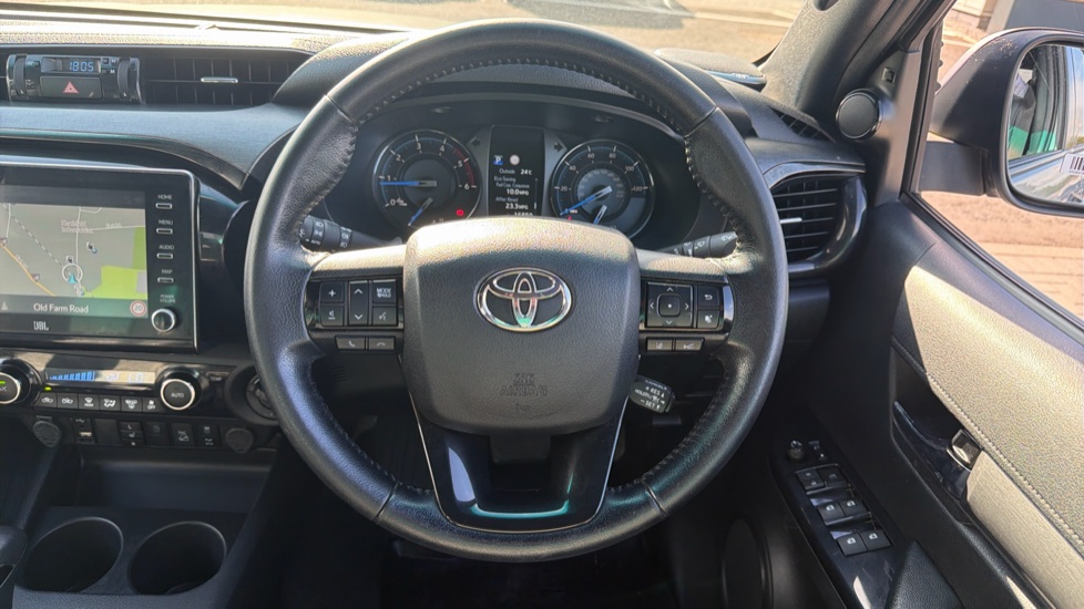 Toyota Hilux Diesel Invincible X D/Cab Pick Up 2.8 D-4D Auto - Image 7