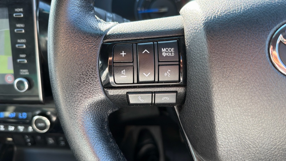 Toyota Hilux Diesel Invincible X D/Cab Pick Up 2.8 D-4D Auto - Image 29