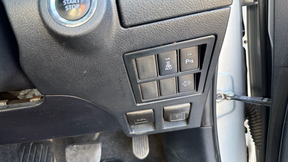 Toyota Hilux Diesel Invincible X D/Cab Pick Up 2.8 D-4D Auto - Image 44