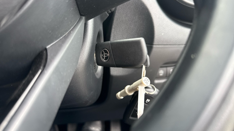 Toyota Aygo X 1.0 VVT-i Pure 5dr Auto Petrol Hatchback - Image 16