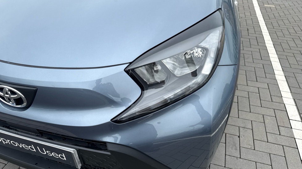 Toyota Aygo X 1.0 VVT-i Pure 5dr Auto Petrol Hatchback - Image 20
