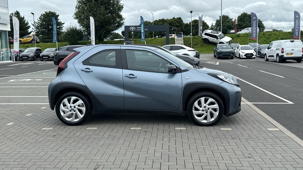 Toyota Aygo X 1.0 VVT-i Pure 5dr Auto Petrol Hatchback - Image 23