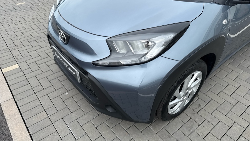 Toyota Aygo X 1.0 VVT-i Pure 5dr Auto Petrol Hatchback - Image 32
