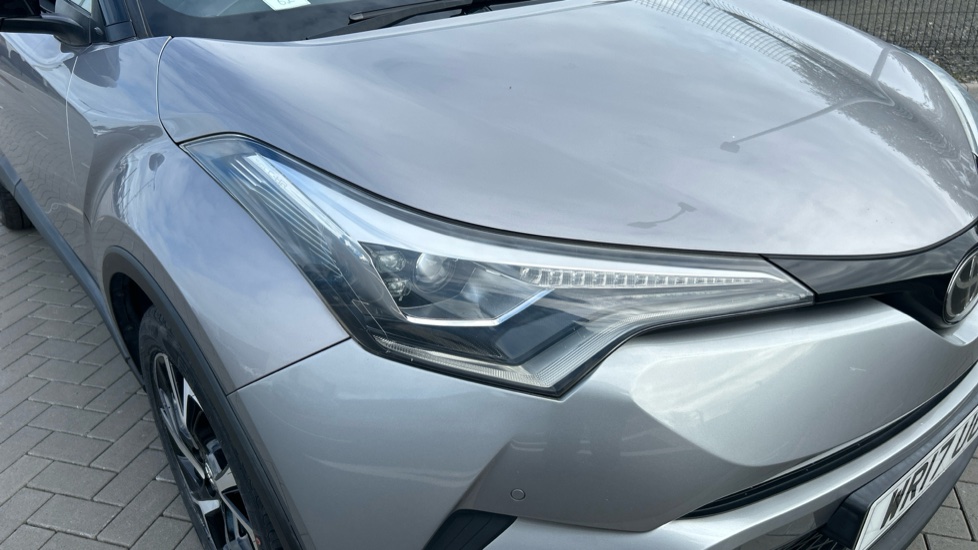 Toyota C-HR 1.2T Dynamic 5dr Petrol Hatchback - Image 20