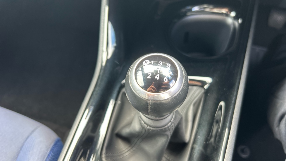 Toyota C-HR 1.2T Dynamic 5dr Petrol Hatchback - Image 27