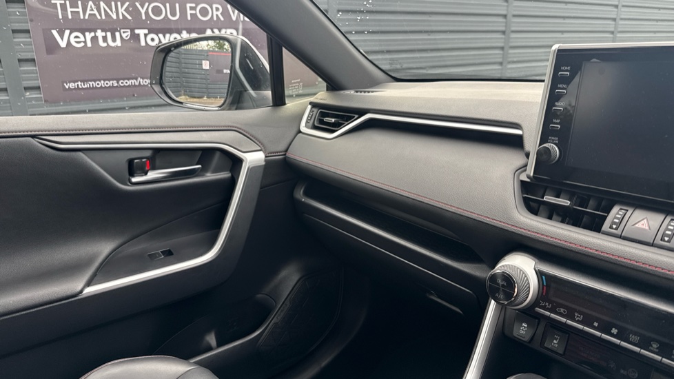 Toyota RAV4 2.5 PHEV Dynamic 5dr CVT Estate - Image 19