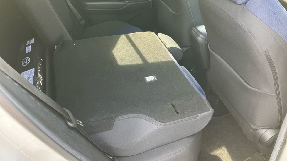 Toyota C-HR 1.2T Dynamic 5dr Petrol Hatchback - Image 18