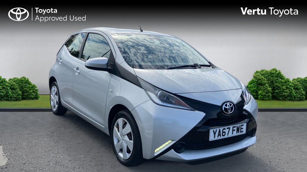 Toyota Aygo 1.0 VVT-i X-Play 5dr Petrol Hatchback - Image 1