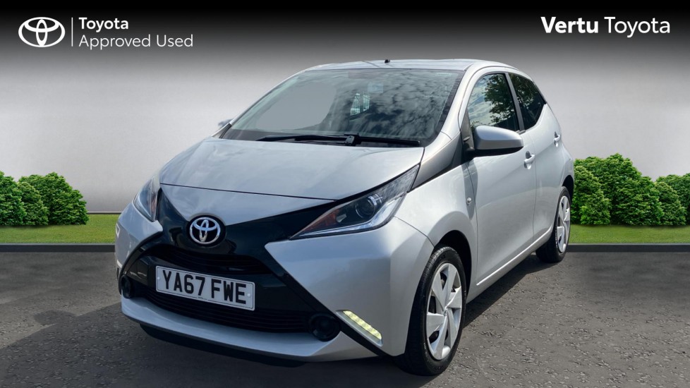 Toyota Aygo 1.0 VVT-i X-Play 5dr Petrol Hatchback - Image 3