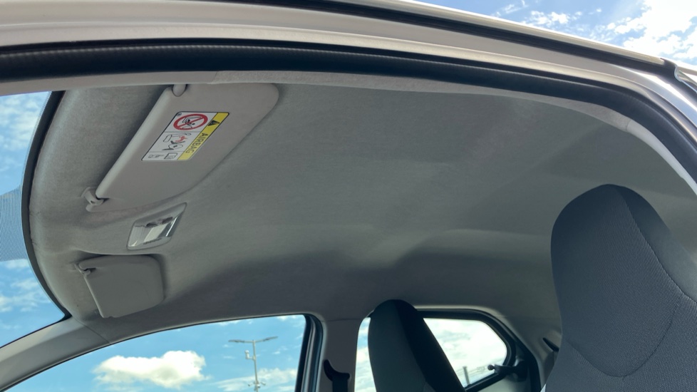 Toyota Aygo 1.0 VVT-i X-Play 5dr Petrol Hatchback - Image 19