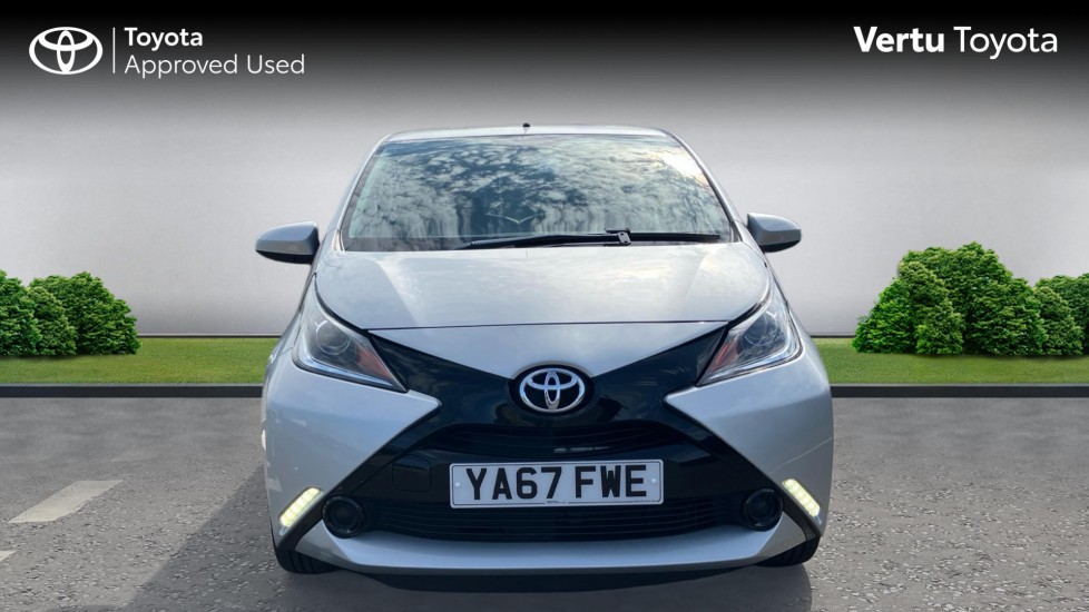 Toyota Aygo 1.0 VVT-i X-Play 5dr Petrol Hatchback - Image 22