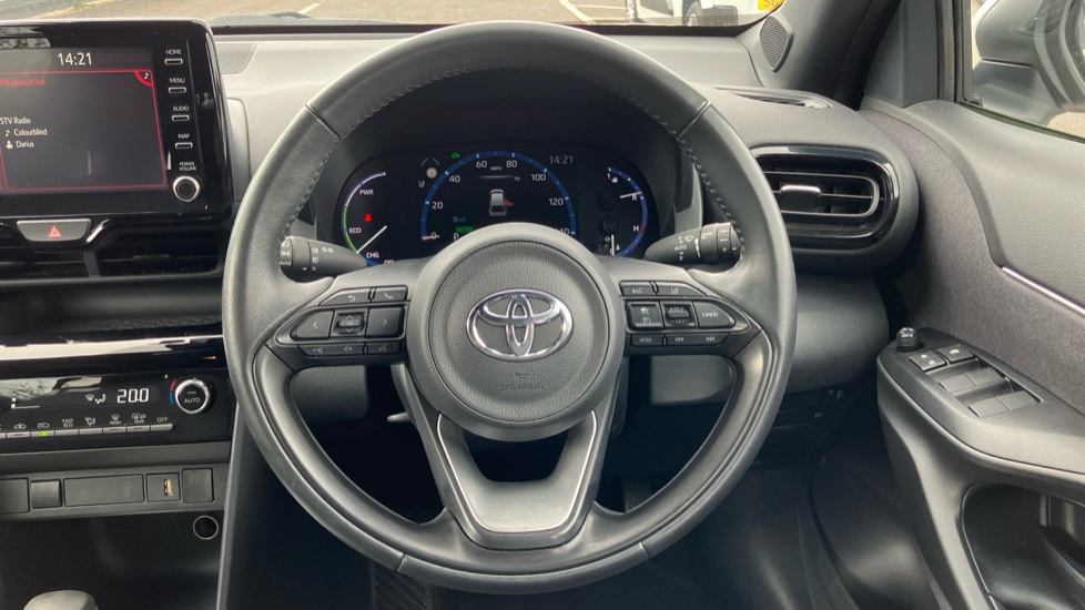 Toyota Yaris Cross 1.5 Hybrid Design 5dr CVT Hybrid Estate - Image 10