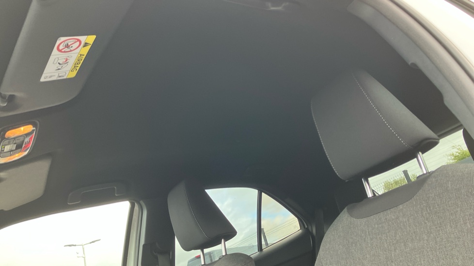 Toyota Yaris Cross 1.5 Hybrid Design 5dr CVT Hybrid Estate - Image 19