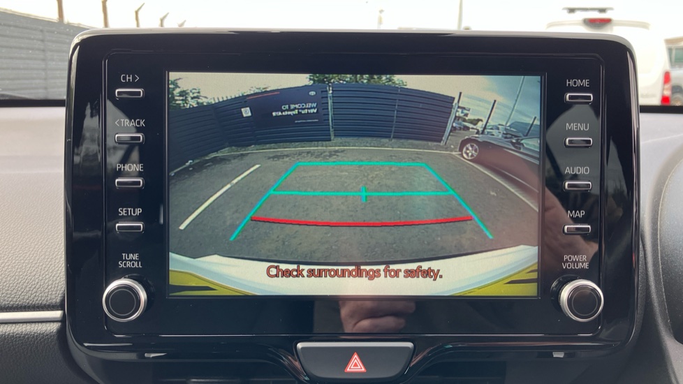 Toyota Yaris Cross 1.5 Hybrid Design 5dr CVT Hybrid Estate - Image 30