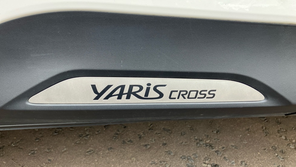 Toyota Yaris Cross 1.5 Hybrid Design 5dr CVT Hybrid Estate - Image 46