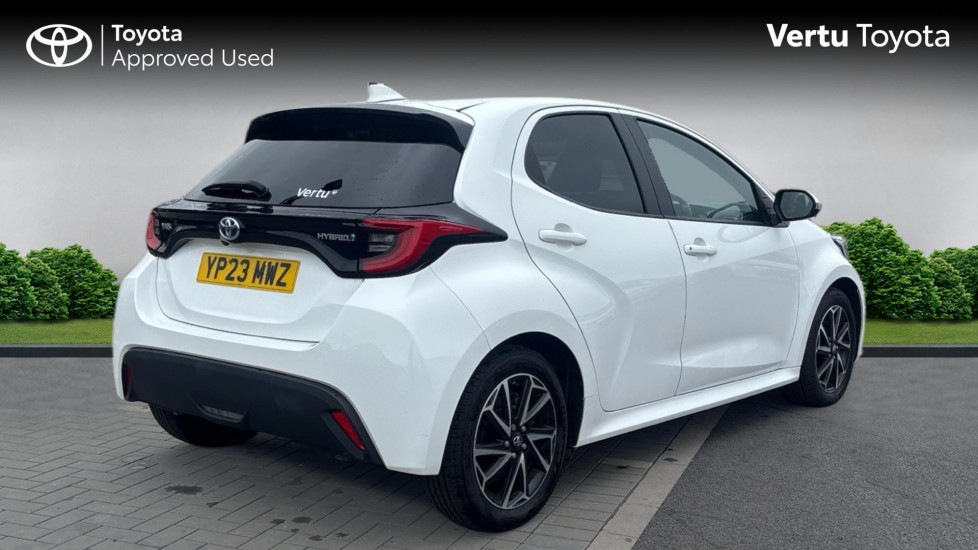 Toyota Yaris 1.5 Hybrid Design 5dr CVT Hybrid Hatchback - Image 2