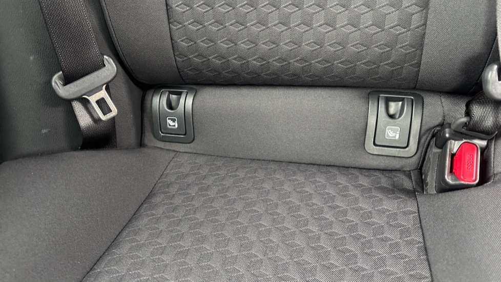 Toyota Yaris 1.5 Hybrid Design 5dr CVT Hybrid Hatchback - Image 14