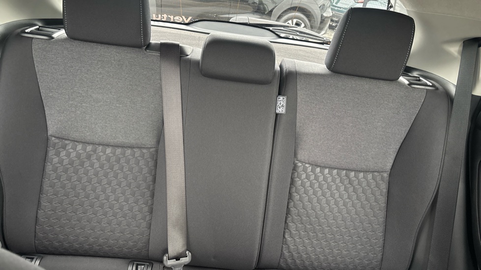 Toyota Yaris 1.5 Hybrid Design 5dr CVT Hybrid Hatchback - Image 46