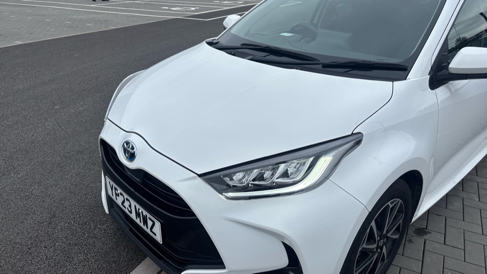 Toyota Yaris 1.5 Hybrid Design 5dr CVT Hybrid Hatchback - Image 66