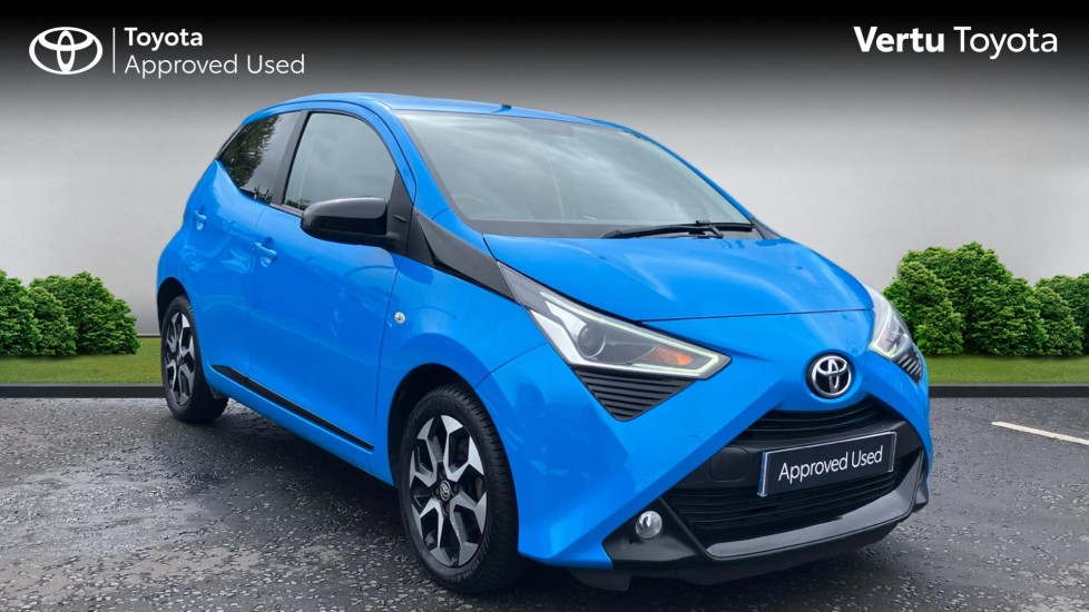 Toyota Aygo 1.0 VVT-i X-Trend 5dr x-shift Petrol Hatchback - Image 1