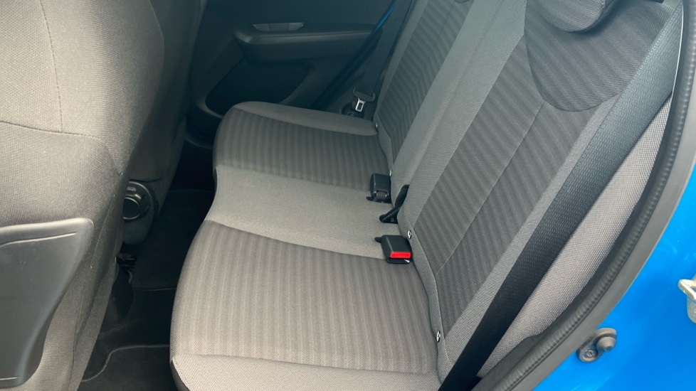 Toyota Aygo 1.0 VVT-i X-Trend 5dr x-shift Petrol Hatchback - Image 15