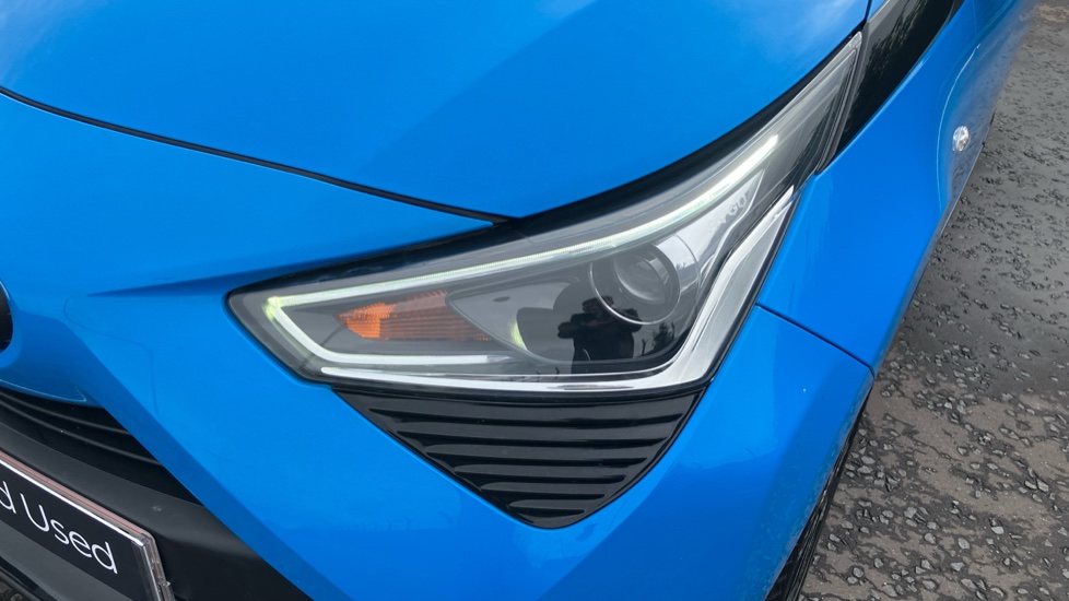 Toyota Aygo 1.0 VVT-i X-Trend 5dr x-shift Petrol Hatchback - Image 20