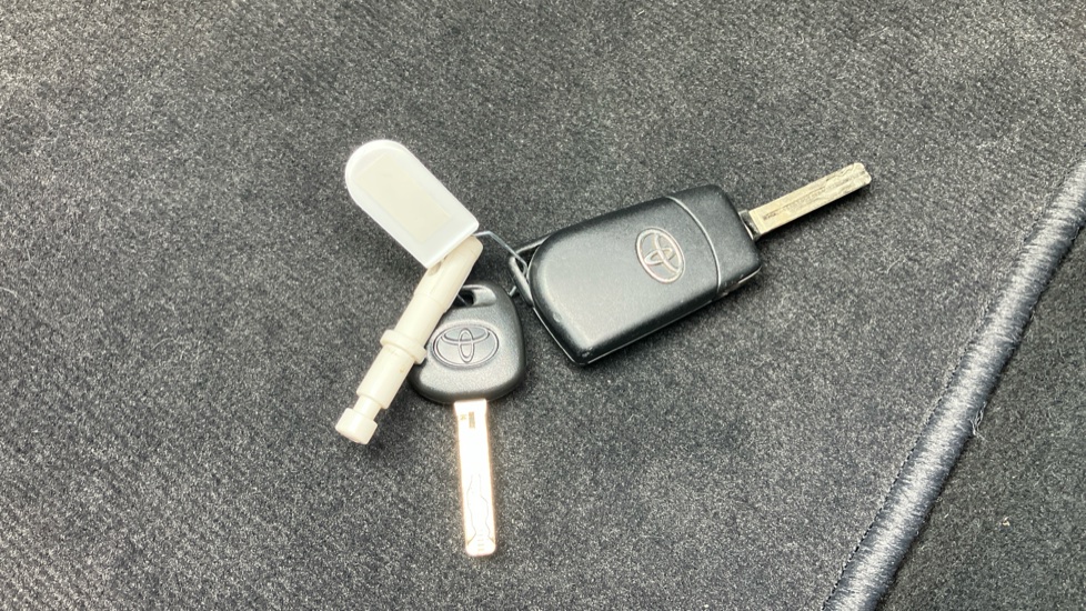 Toyota Aygo 1.0 VVT-i X-Trend 5dr x-shift Petrol Hatchback - Image 28