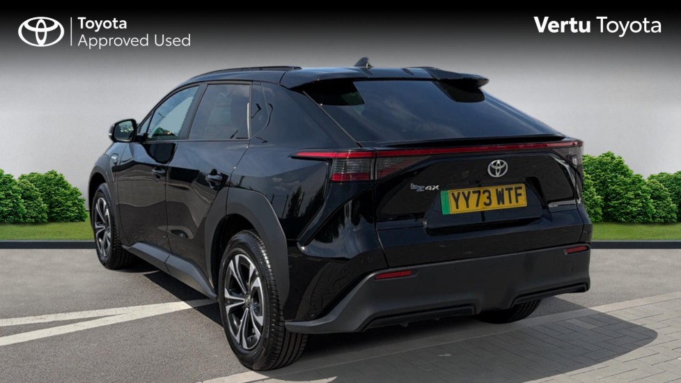 Toyota bZ4X 150kW Motion 71.4kWh 5dr Auto Electric Hatchback - Image 4