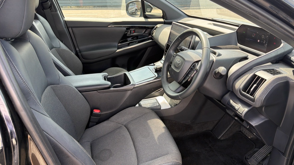 Toyota bZ4X 150kW Motion 71.4kWh 5dr Auto Electric Hatchback - Image 12