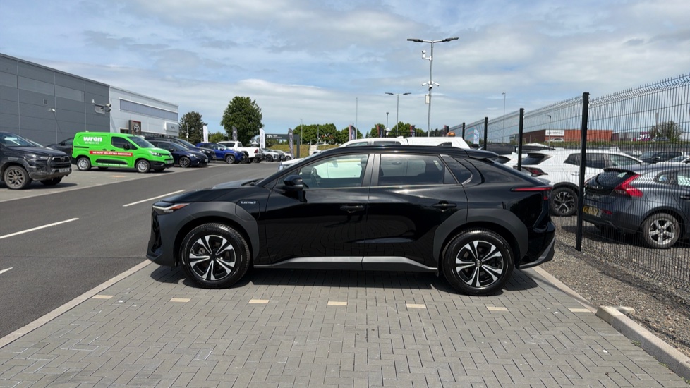 Toyota bZ4X 150kW Motion 71.4kWh 5dr Auto Electric Hatchback - Image 24