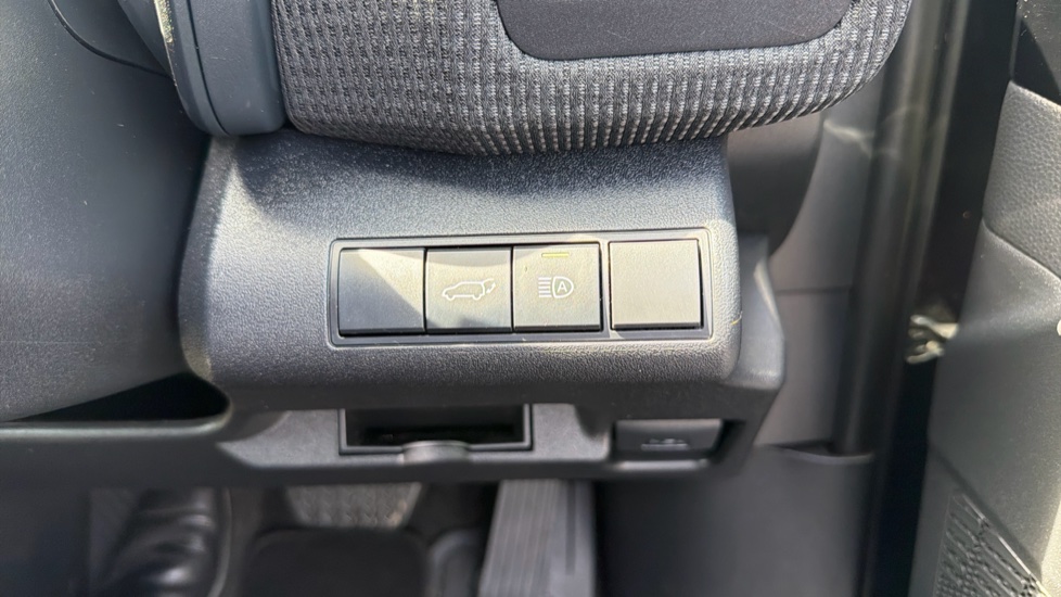 Toyota bZ4X 150kW Motion 71.4kWh 5dr Auto Electric Hatchback - Image 47