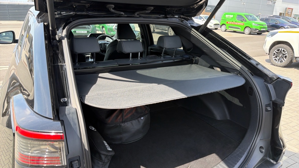 Toyota bZ4X 150kW Motion 71.4kWh 5dr Auto Electric Hatchback - Image 59