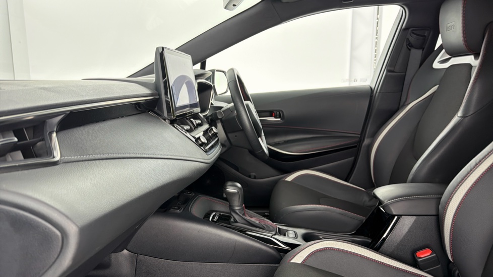 Toyota Corolla 1.8 Hybrid GR Sport 5dr CVT Hybrid Hatchback - Image 5