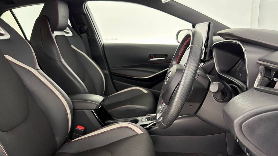 Toyota Corolla 1.8 Hybrid GR Sport 5dr CVT Hybrid Hatchback - Image 12